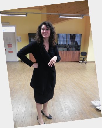La professoressa Monica Bonetti, organizzatrice dell’incontro, all’Istituto ITPR C. Gex di Aosta (24995 bytes)